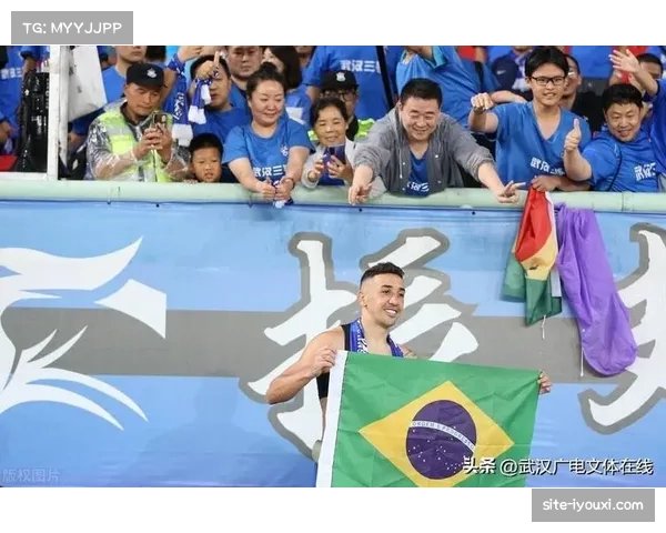 青岛西海岸主场闷平河南 阿齐兹戴维森锋线组合效率待提升